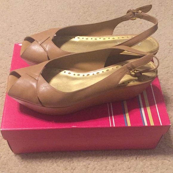 BCBGirls - Picture 3 of 6